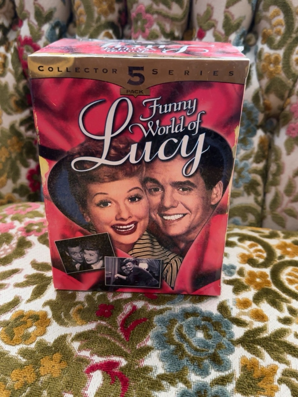 Funny World of Lucy Collector 5 Series Box - Red